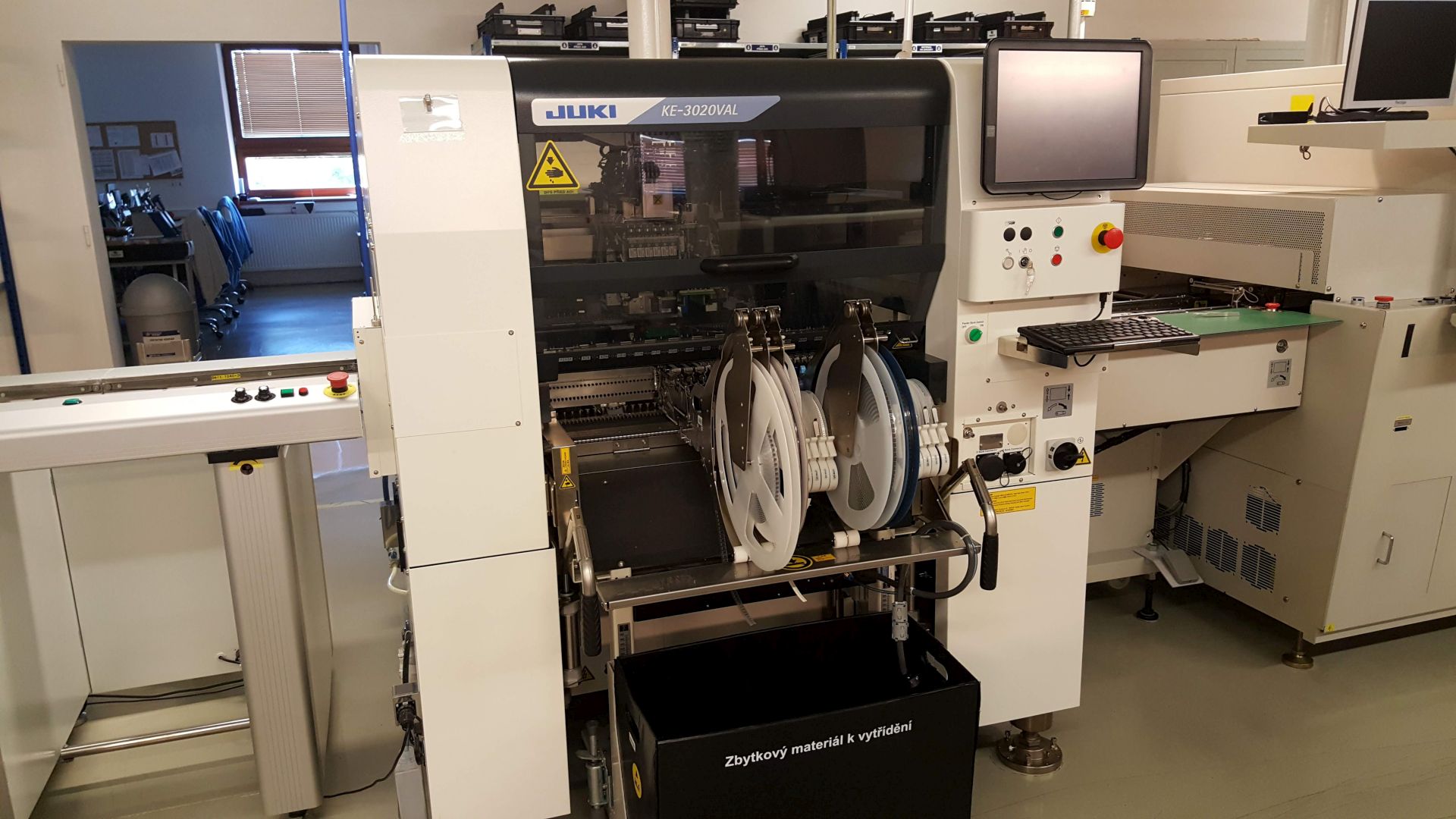 SMT automat JUKI KE-3020VAL