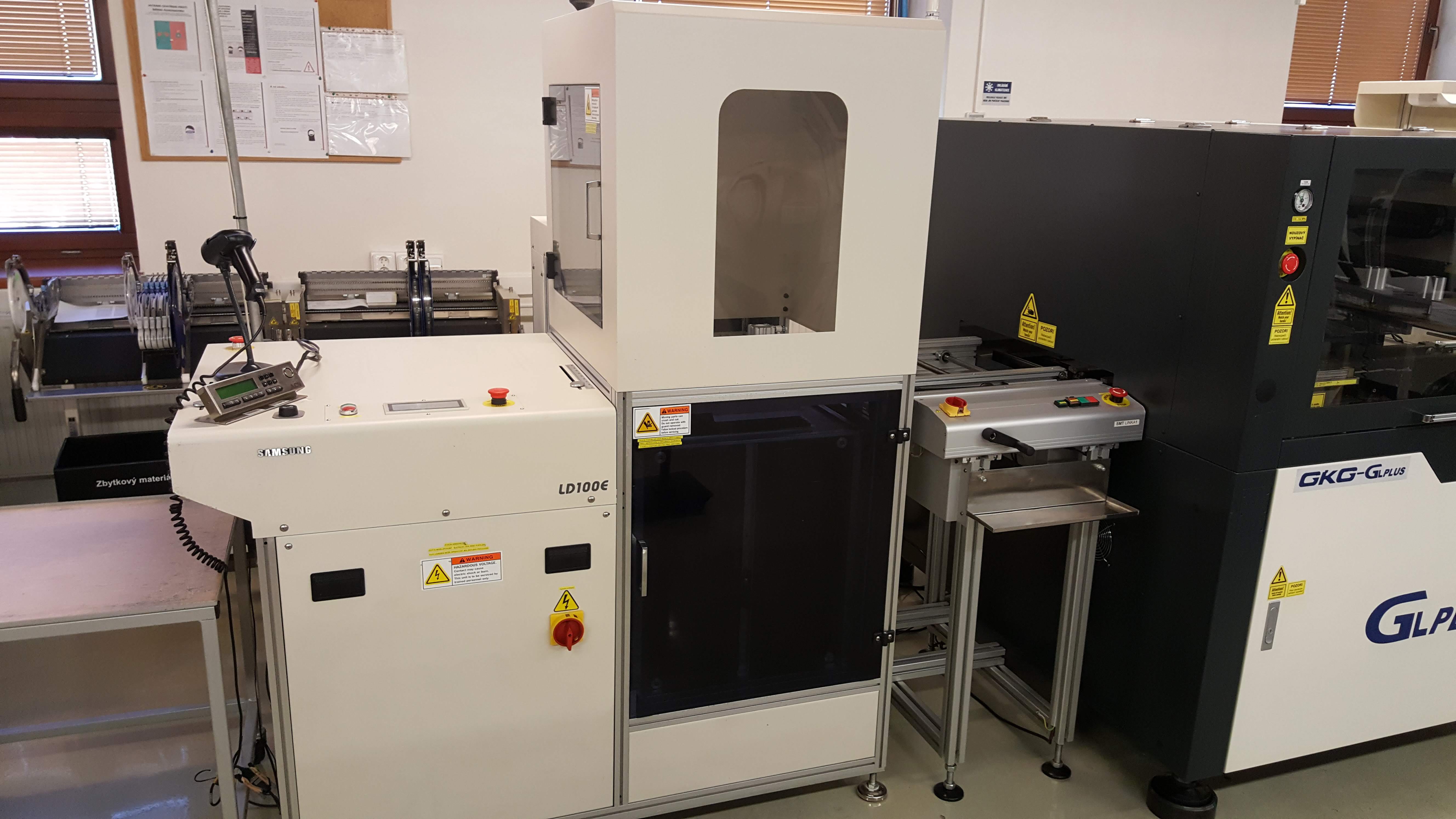 Zakladač SAMSUNG LD-100E