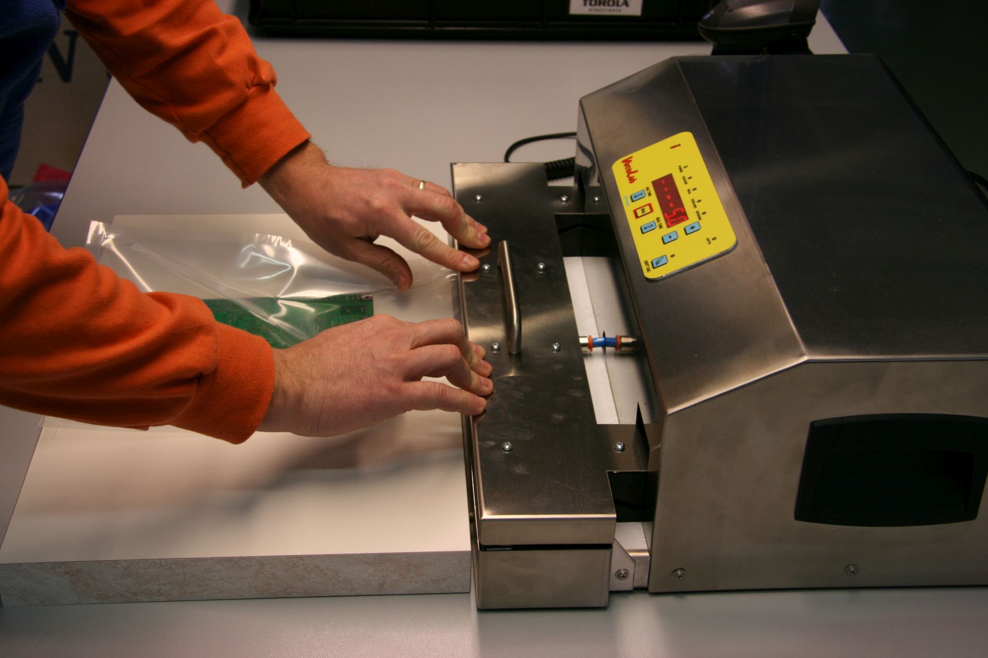 Vakuovací přístroj VACULAB