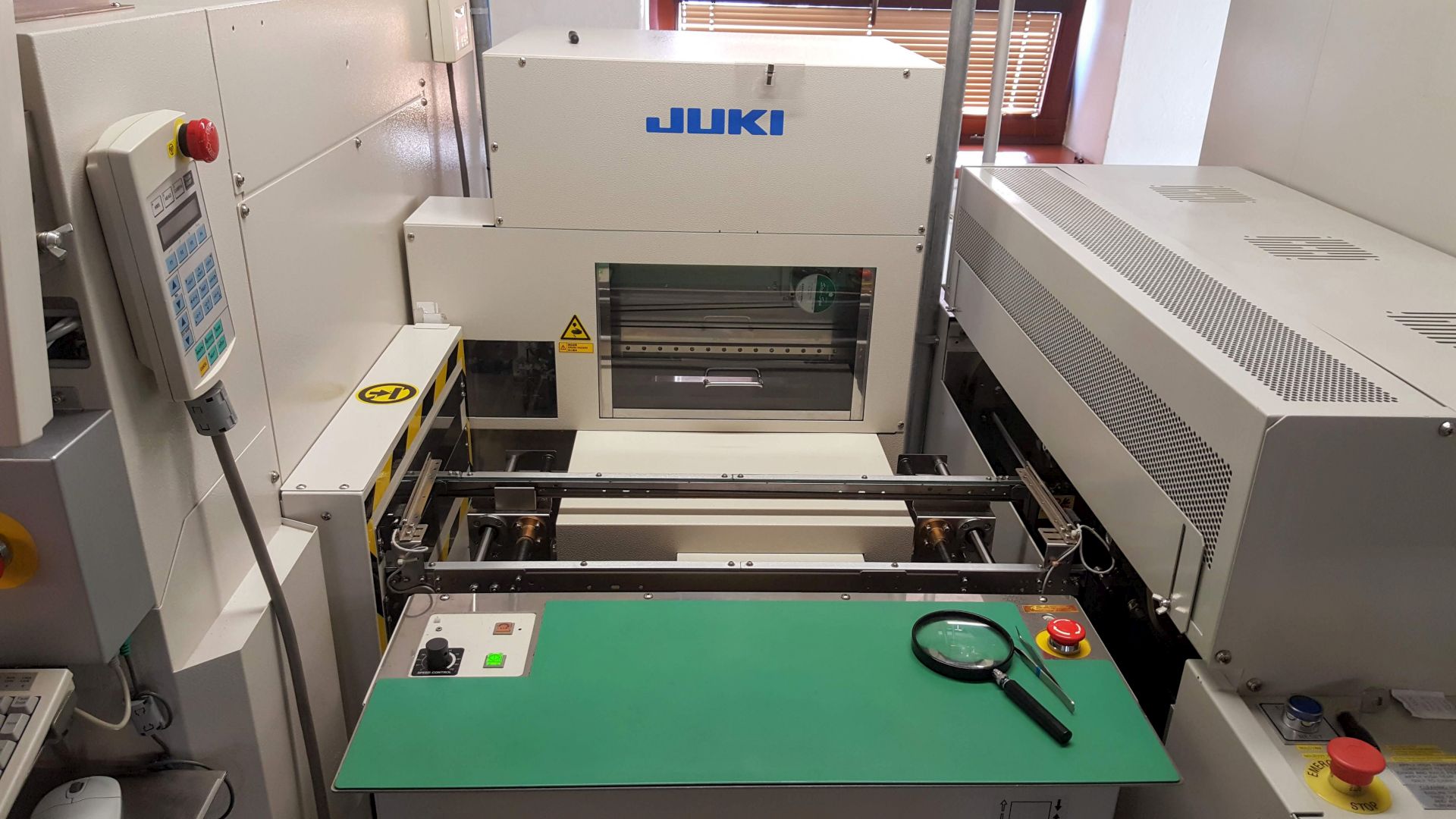 Inspekční dopravník